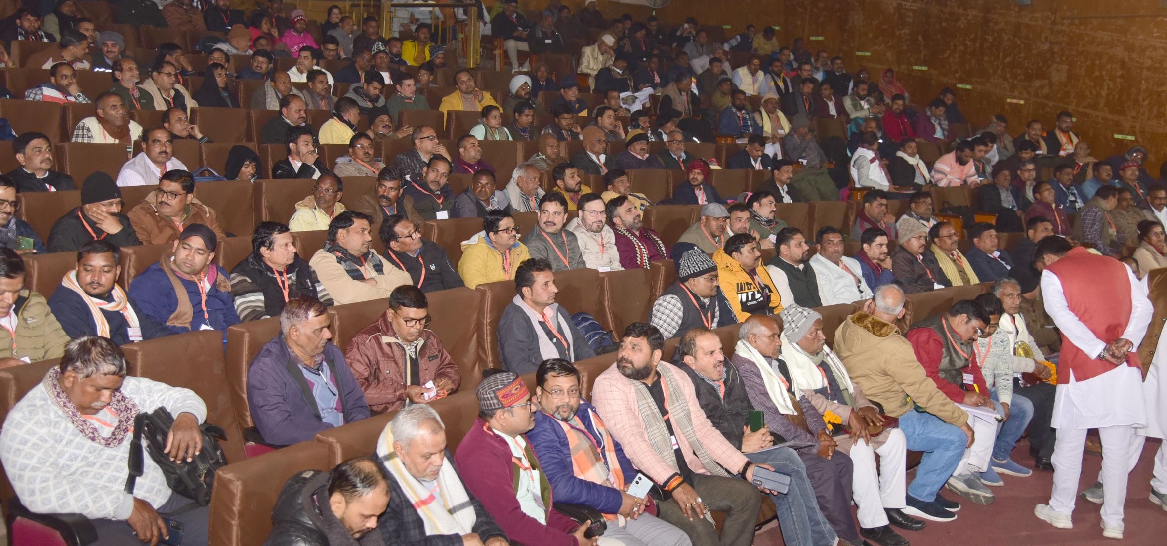 यूपी एजुकेशनल मिनिस्ट्रियल एसोसिएशन की ओर से प्रांतीय सम्मेलन मंगलवार चारबाग स्थित रवींद्रालय म यूपी एजुकेशनल मिनिस्ट्रियल एसोसिएशन की ओर से प्रांतीय सम्मेलन मंगलवार चारबाग स्थित रवींद्रालय म