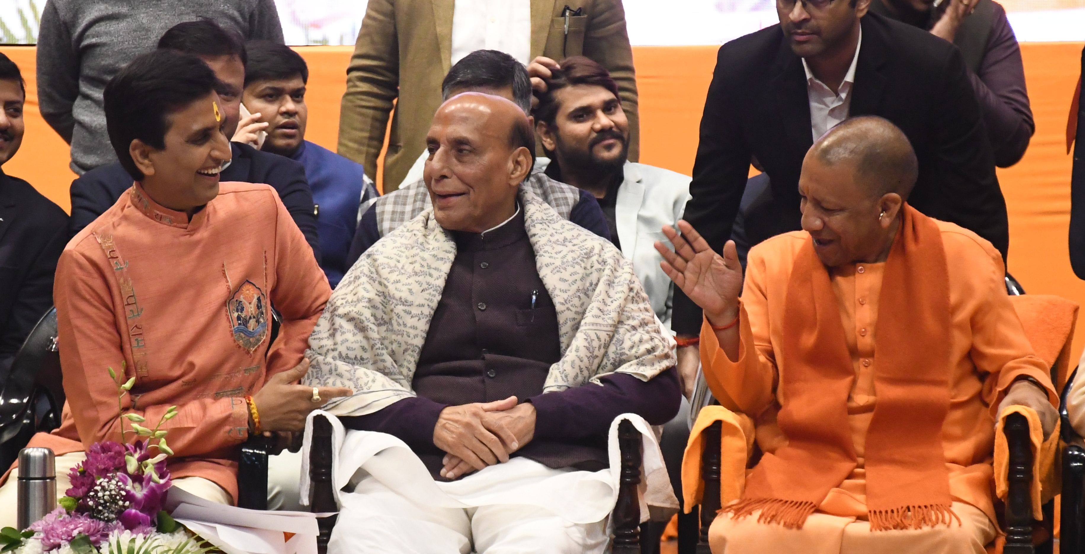 अटल बिहारी वाजपेयी के जन्मदिवस की पूर्व संध्या पर साइटिफिक कन्वेंशन सेंटर में कार्यक्रम हुआ। इस अटल बिहारी वाजपेयी के जन्मदिवस की पूर्व संध्या पर साइटिफिक कन्वेंशन सेंटर में कार्यक्रम हुआ। इस