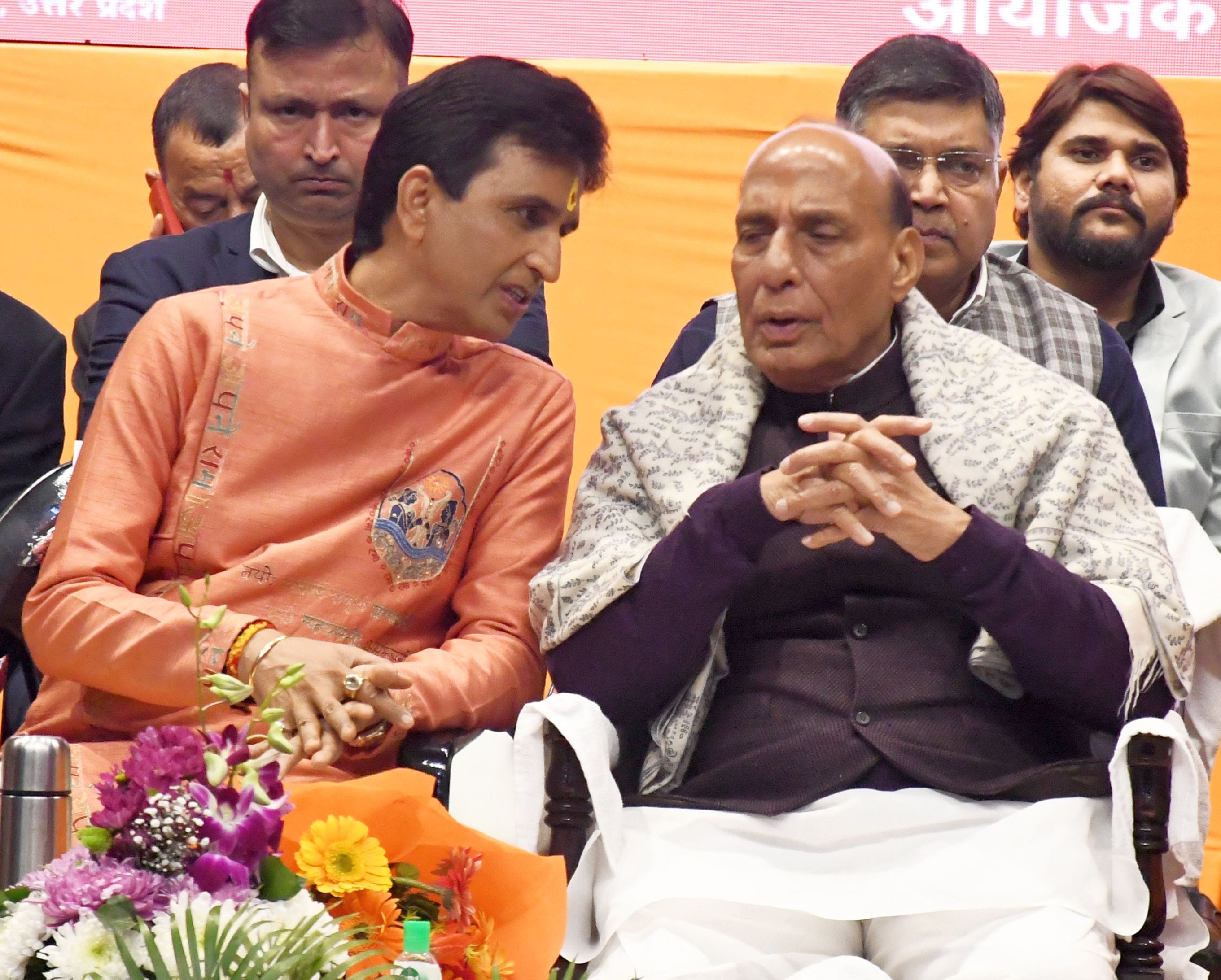 अटल बिहारी वाजपेयी के जन्मदिवस की पूर्व संध्या पर साइटिफिक कन्वेंशन सेंटर में कार्यक्रम हुआ। इस अटल बिहारी वाजपेयी के जन्मदिवस की पूर्व संध्या पर साइटिफिक कन्वेंशन सेंटर में कार्यक्रम हुआ। इस
