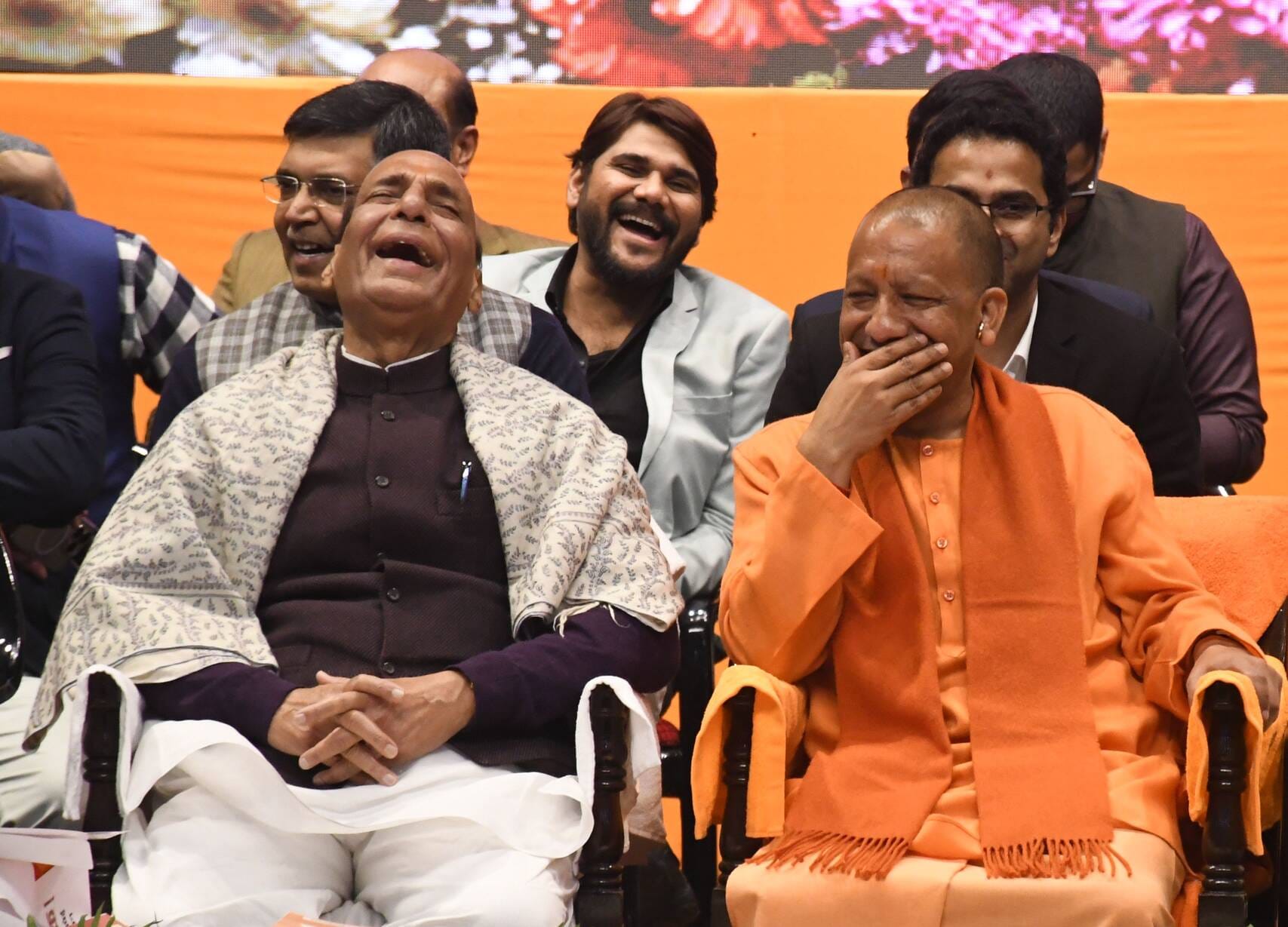 अटल बिहारी वाजपेयी के जन्मदिवस की पूर्व संध्या पर साइटिफिक कन्वेंशन सेंटर में कार्यक्रम हुआ। इस अटल बिहारी वाजपेयी के जन्मदिवस की पूर्व संध्या पर साइटिफिक कन्वेंशन सेंटर में कार्यक्रम हुआ। इस
