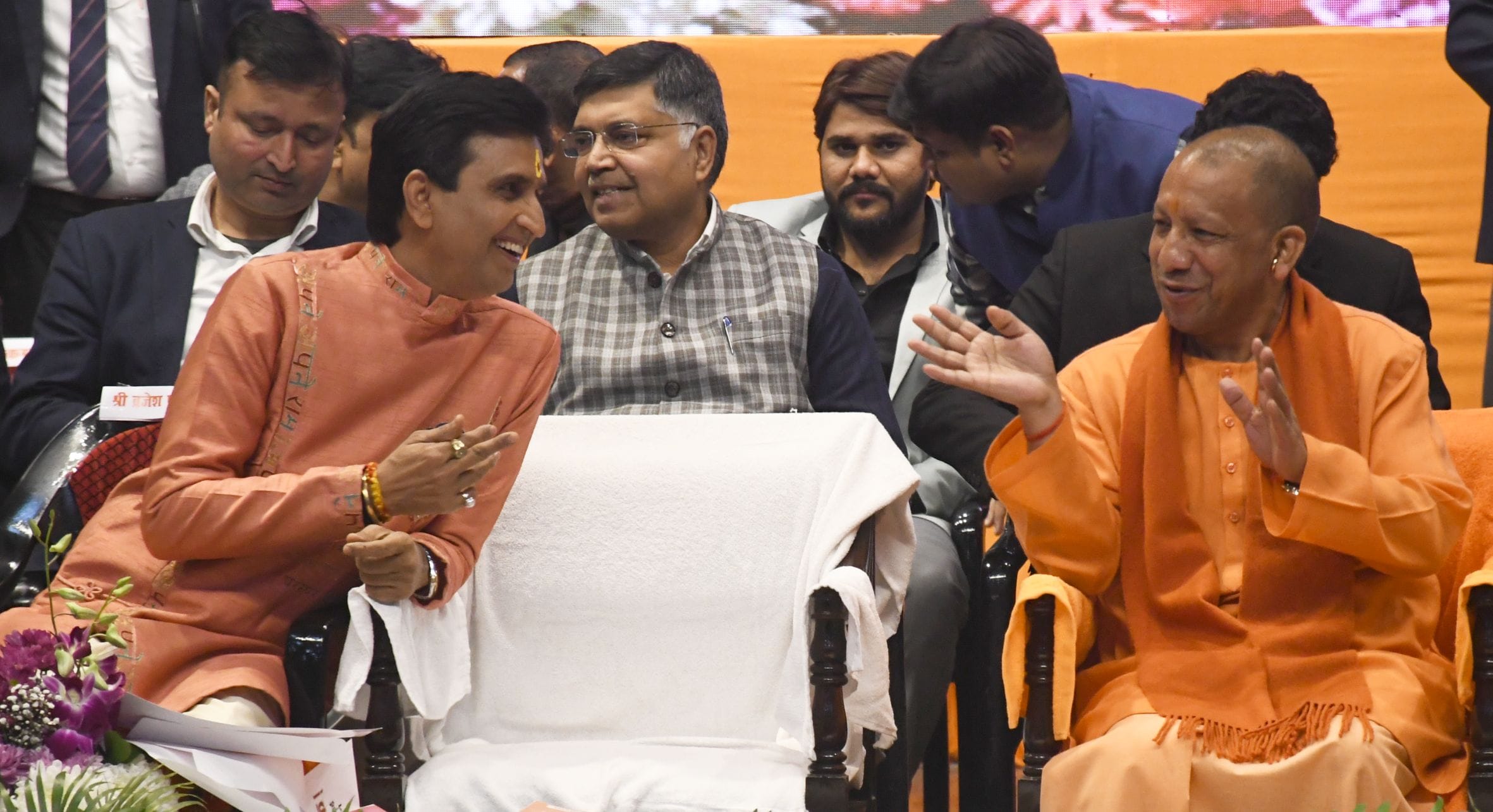 अटल बिहारी वाजपेयी के जन्मदिवस की पूर्व संध्या पर साइटिफिक कन्वेंशन सेंटर में कार्यक्रम हुआ। इस अटल बिहारी वाजपेयी के जन्मदिवस की पूर्व संध्या पर साइटिफिक कन्वेंशन सेंटर में कार्यक्रम हुआ। इस