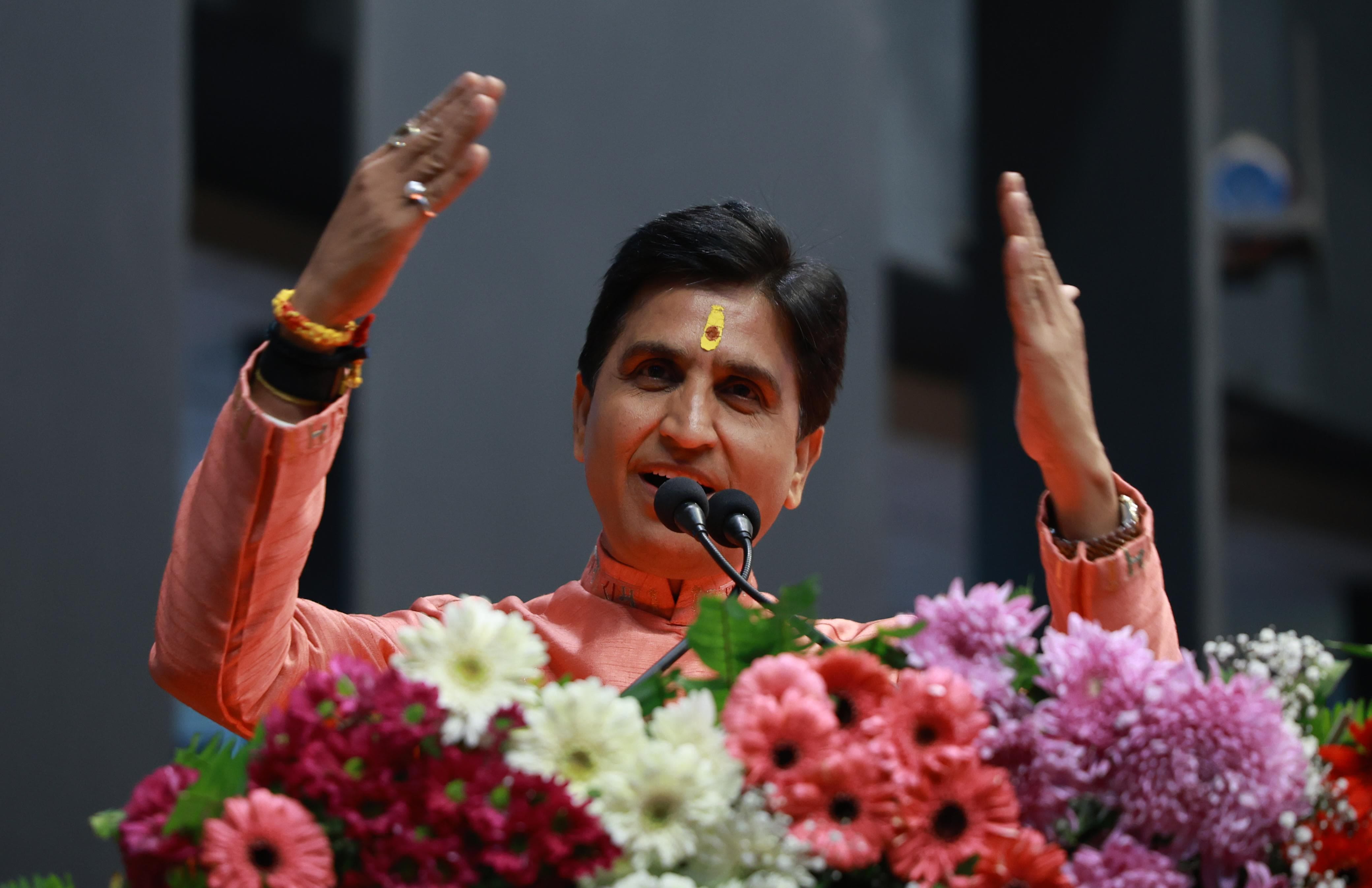 अटल बिहारी वाजपेयी के जन्मदिवस की पूर्व संध्या पर साइटिफिक कन्वेंशन सेंटर में कार्यक्रम हुआ। इस अटल बिहारी वाजपेयी के जन्मदिवस की पूर्व संध्या पर साइटिफिक कन्वेंशन सेंटर में कार्यक्रम हुआ। इस