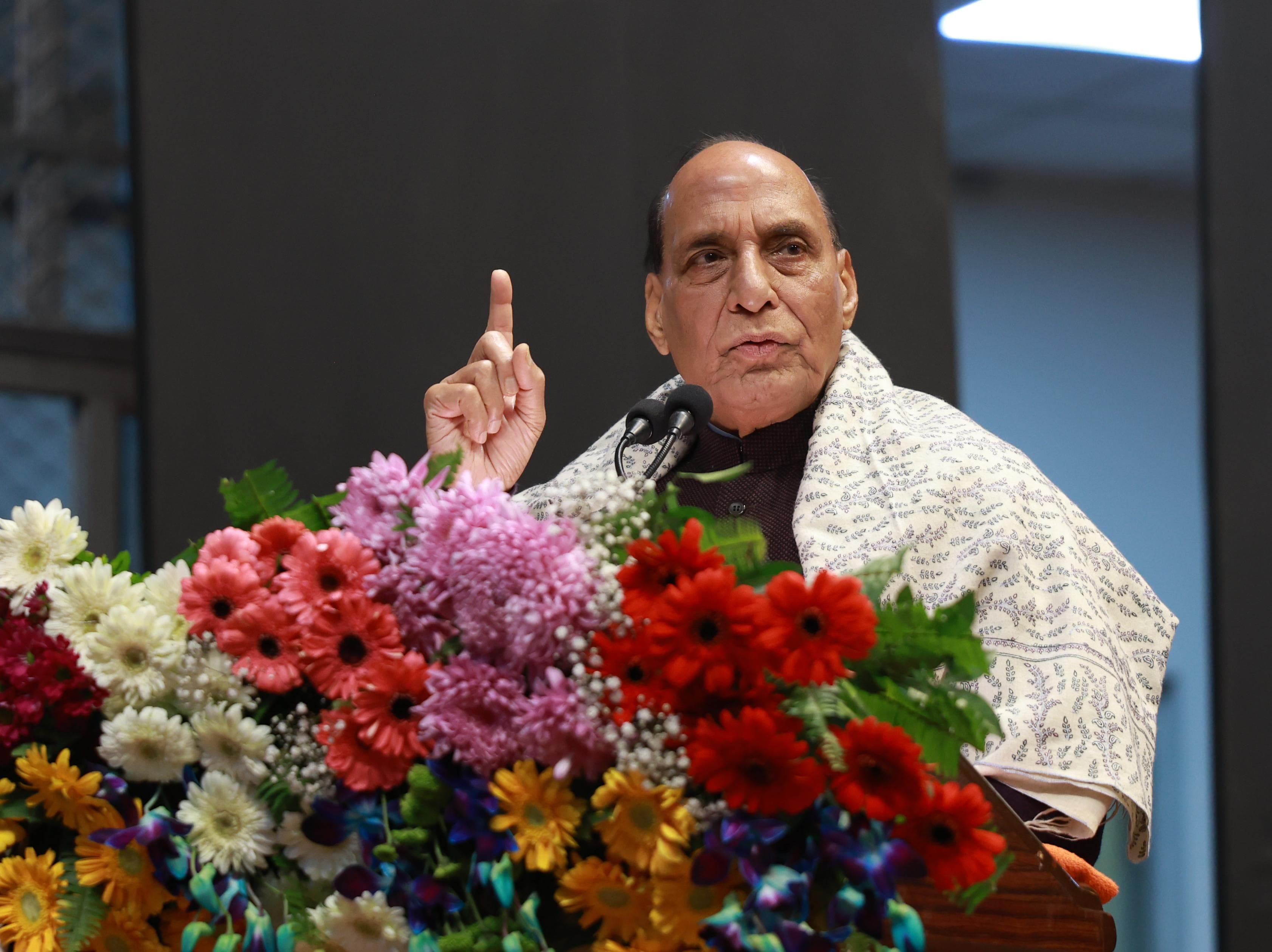 अटल बिहारी वाजपेयी के जन्मदिवस की पूर्व संध्या पर साइटिफिक कन्वेंशन सेंटर में कार्यक्रम हुआ। इस अटल बिहारी वाजपेयी के जन्मदिवस की पूर्व संध्या पर साइटिफिक कन्वेंशन सेंटर में कार्यक्रम हुआ। इस