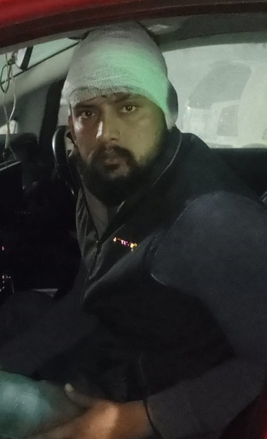 बागपत के केतीपुरा मोहल्ले में मारपीट करते हुए सीसीटीवी कैमरे में कैद हुए हमलावर: स्रोत वीडियो ग बागपत के केतीपुरा मोहल्ले में मारपीट करते हुए सीसीटीवी कैमरे में कैद हुए हमलावर: स्रोत वीडियो ग