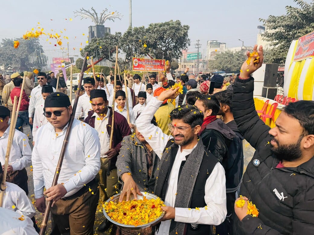 डिबाई में बाल स्वयं सेवकों ने निकाला नगर में पथ संचलन।संवाद