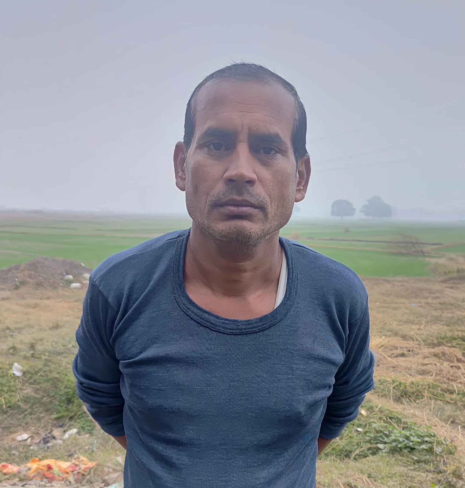 करनाईपुर क्षेत्र के गौहानी गांव में सड़क पर उखड़ने लगी गिट्टी और बजरी करनाईपुर क्षेत्र के गौहानी गांव में सड़क पर उखड़ने लगी गिट्टी और बजरी