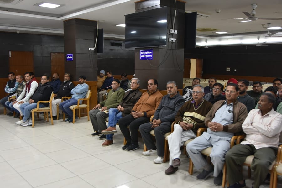 कार्यक्रम में उपस्थित उपभोक्ता। स्रोत : सूचना विभाग