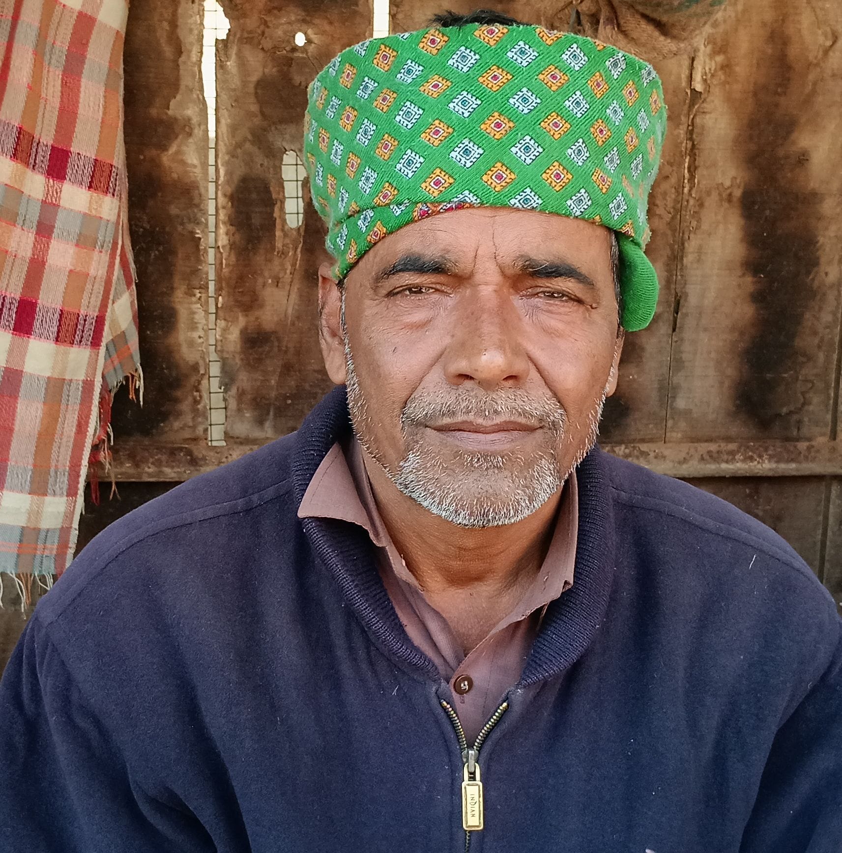 फोटो संख्या:51-सब्जी मंडी में रखा हरा चने का का साक---संवाद फोटो संख्या:51-सब्जी मंडी में रखा हरा चने का का साक---संवाद