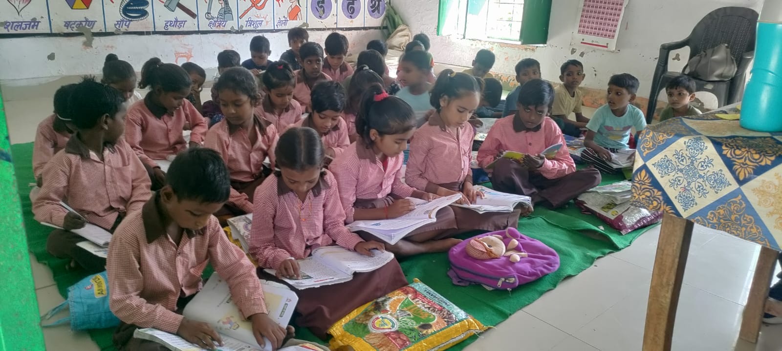 शाहजहांपुर में डीआईओएस कार्यालय। संवाद