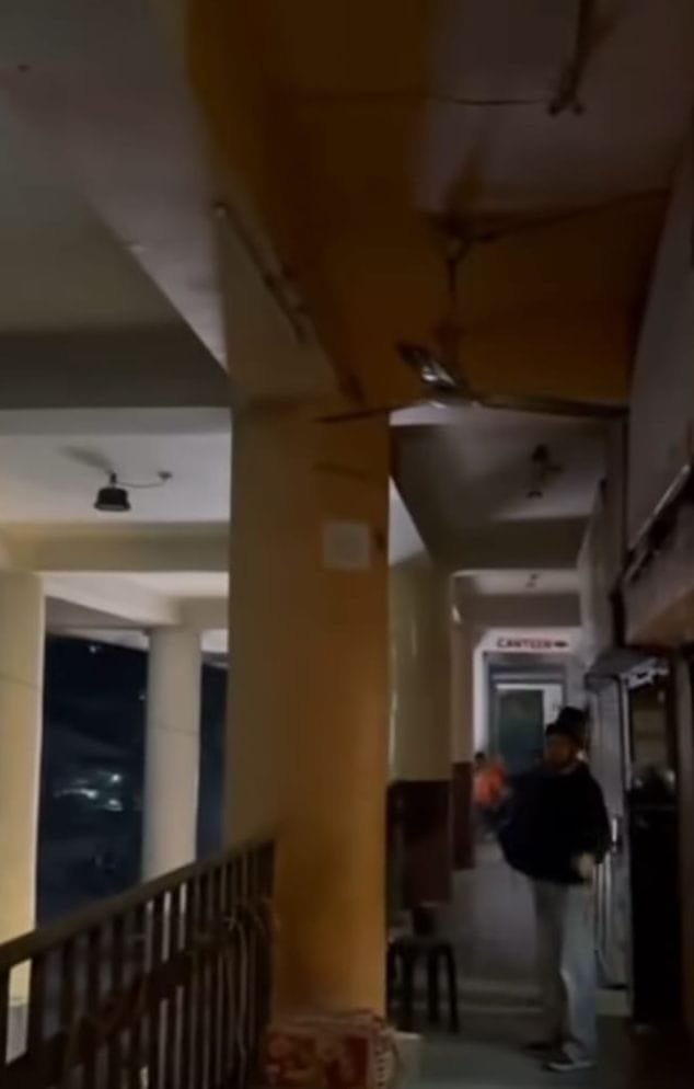 चंबा स्टैंड में पसरा अंधेरा। संवाद चंबा स्टैंड में पसरा अंधेरा। संवाद
