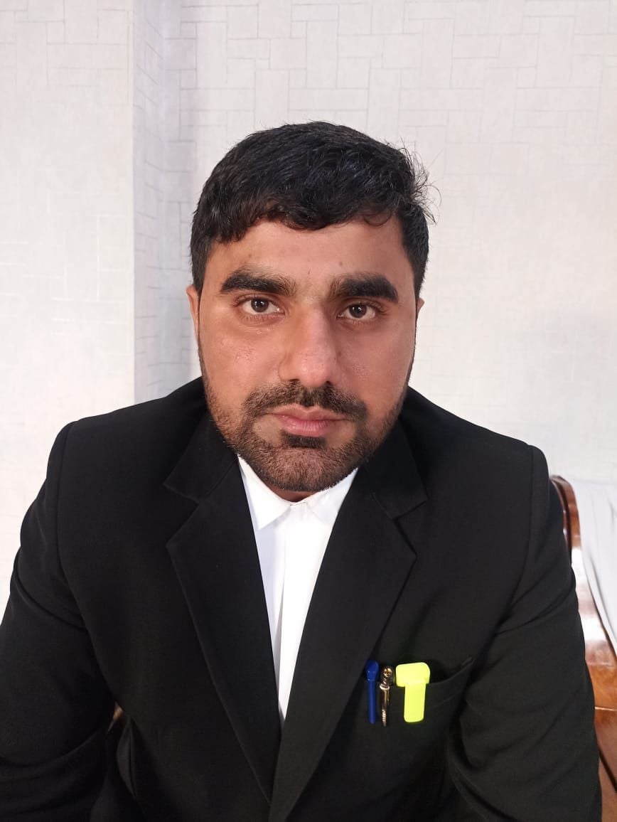 फोटो 24: अधिवक्ता वेदप्रकाश शर्मा।