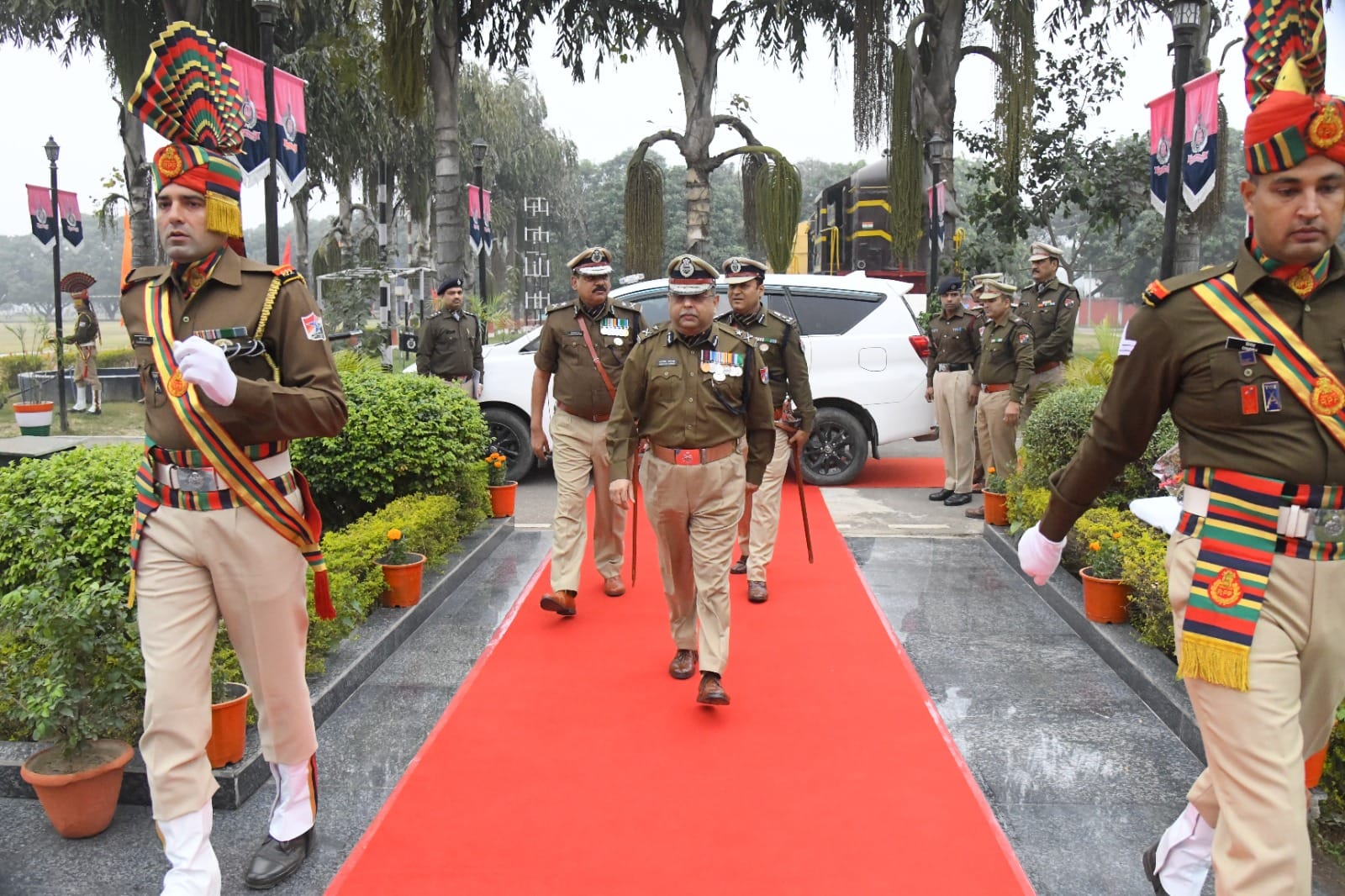 रेलवे सुरक्षा को मजबूत बनाने पर देना होगा ध्यान