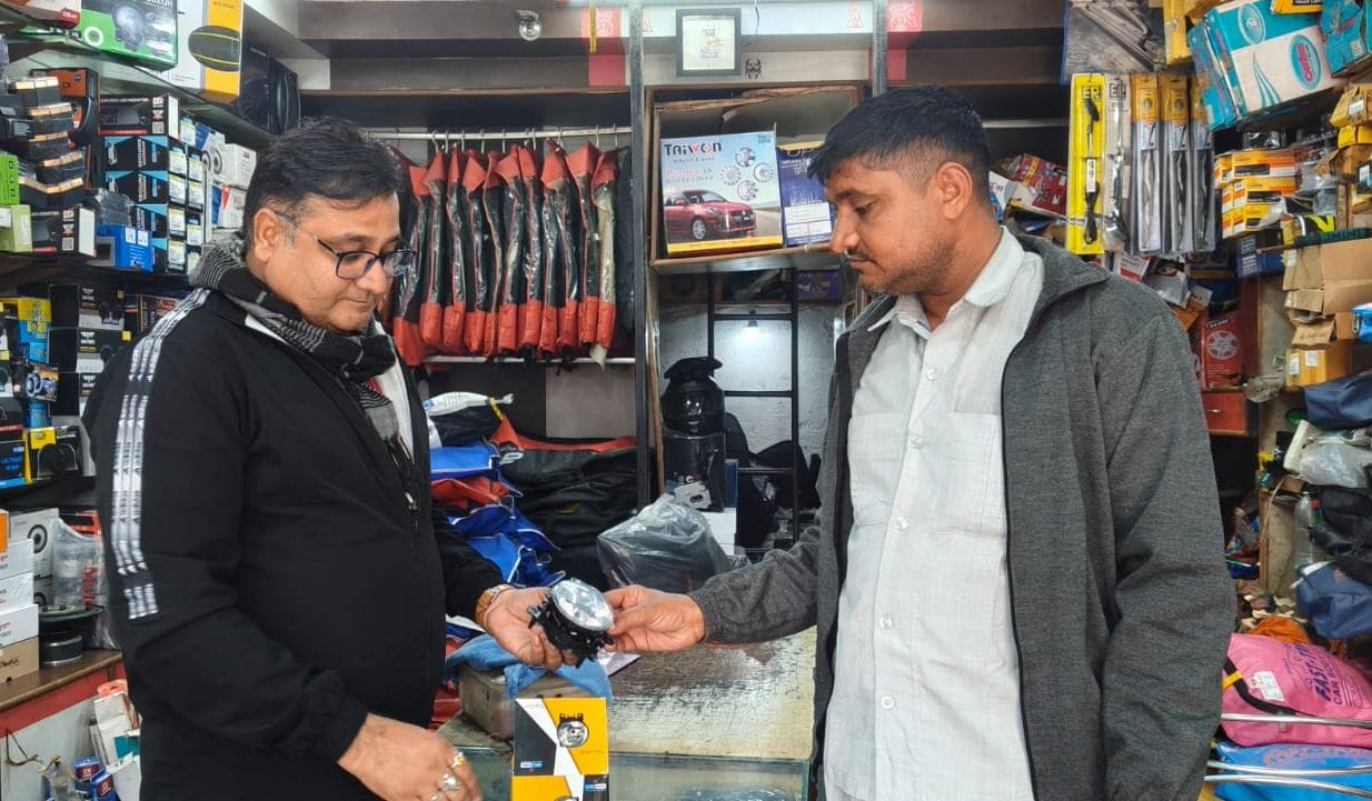 28जेएनडी01: कुलदीप दुकानदार