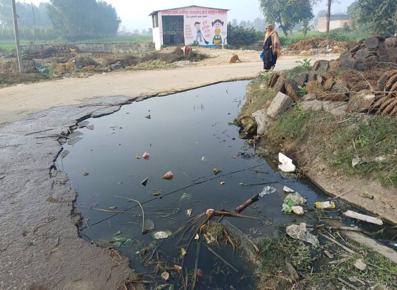 इकबाल, प्रधान, मालपुर उर्फ मल्लुपुरा।