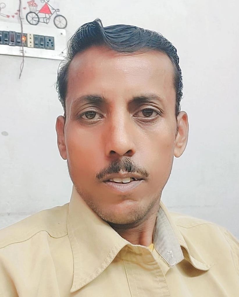 दिनेश गुप्ताा।