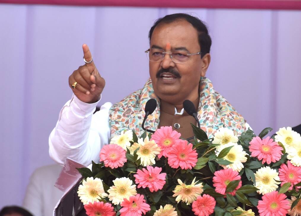 गंगोह रोड स्थित एमआरएस पब्लिक स्कूल में पूर्व सांसद बाबू मुल्कीराज सैनी की प्रतिमा का अनावरण 