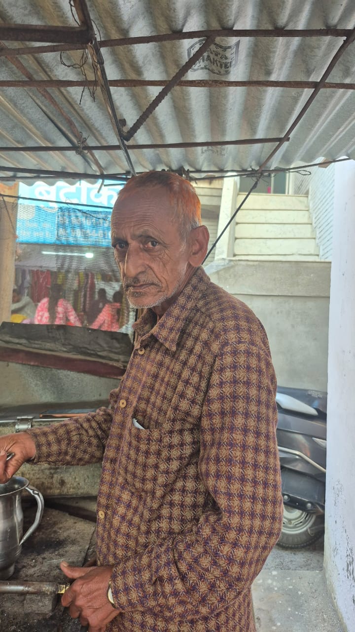 रजत धीमान निवासी शुक्कर खड्ड