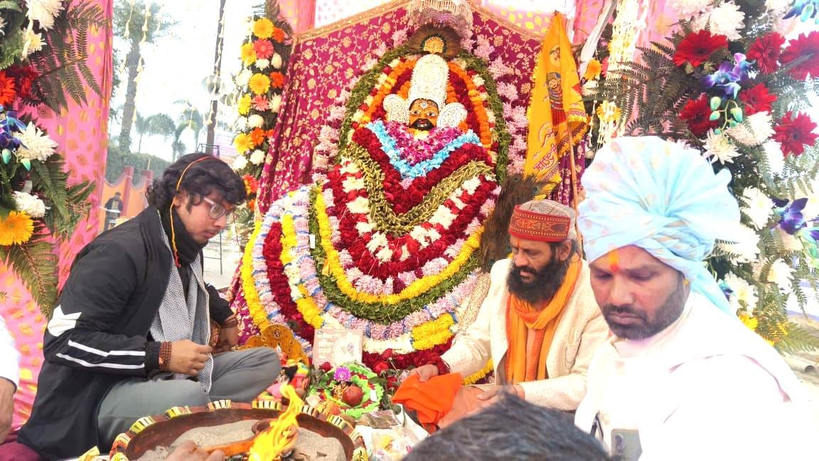 रावण की झांकी।   (परीक्षितगढ)