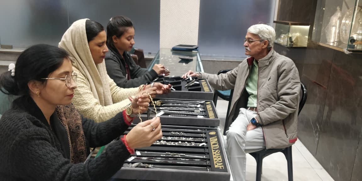 विनोद सर्राफ। विनोद सर्राफ।