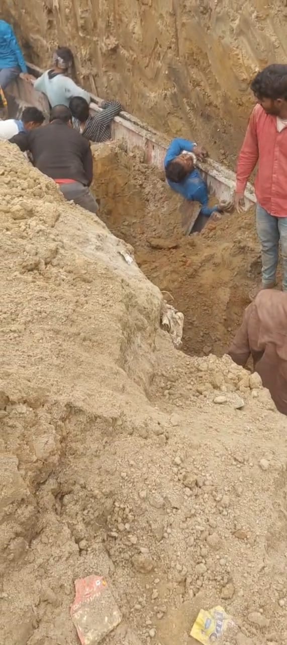 फोटो 1 मृतक बिजेंद्र उर्फ अमन का फाइल फोटो फोटो 1 मृतक बिजेंद्र उर्फ अमन का फाइल फोटो