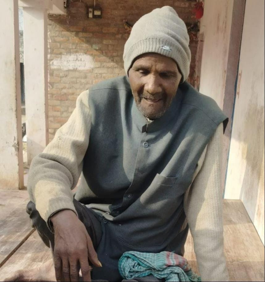 फोटो-32- हुलासखेड़ा में पंकज के खेत में बना वह घर, जहां हो रही थीं प्रार्थनासभा। संवाद फोटो-32- हुलासखेड़ा में पंकज के खेत में बना वह घर, जहां हो रही थीं प्रार्थनासभा। संवाद