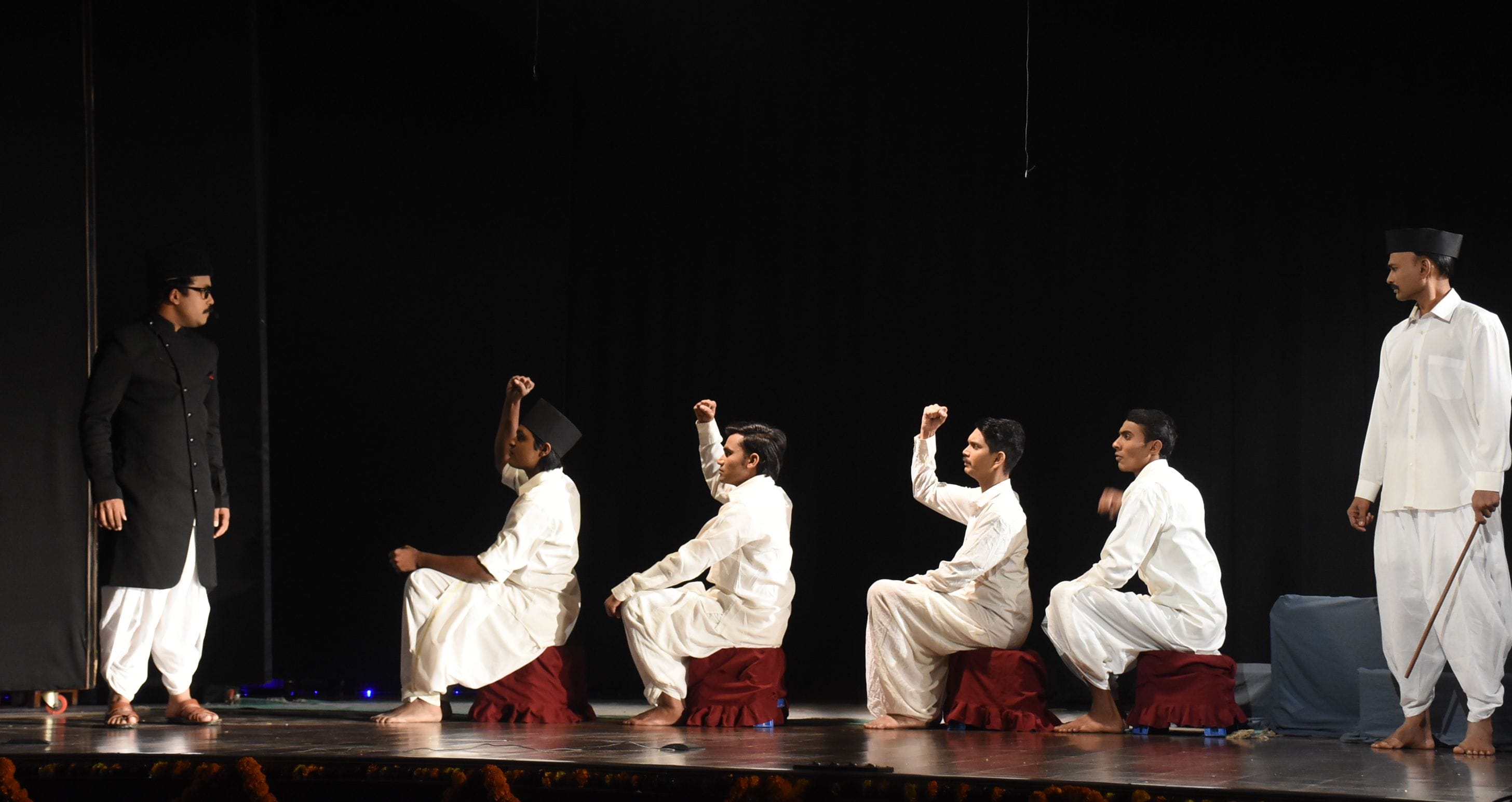 कैसरबाग स्थित भातखंडे संस्कृति विश्वविद्यालय के कलामंडपम प्रेक्षागृह में ‘संघ गंगा के तीन भगीरथ कैसरबाग स्थित भातखंडे संस्कृति विश्वविद्यालय के कलामंडपम प्रेक्षागृह में ‘संघ गंगा के तीन भगीरथ