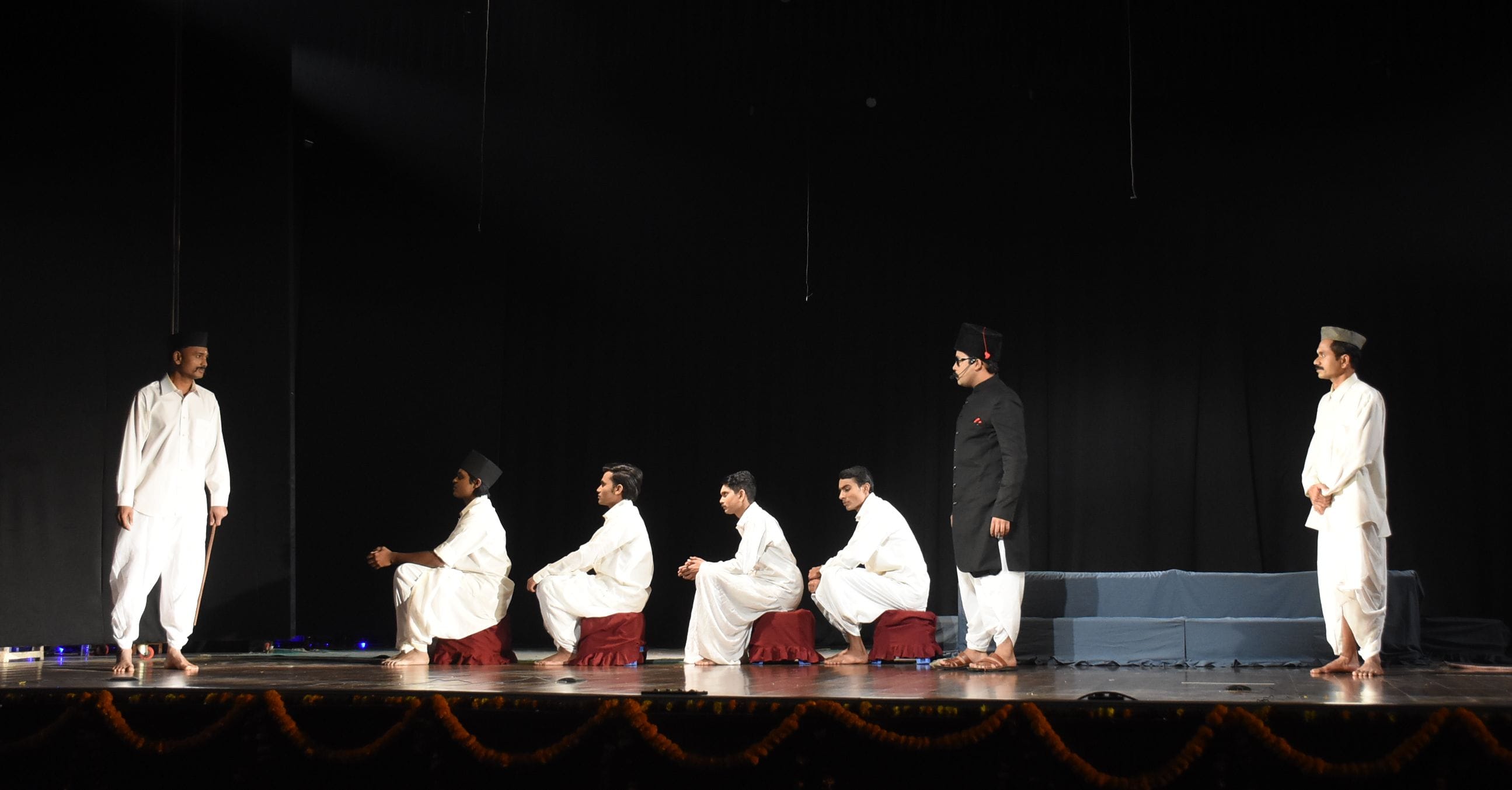 कैसरबाग स्थित भातखंडे संस्कृति विश्वविद्यालय के कलामंडपम प्रेक्षागृह में ‘संघ गंगा के तीन भगीरथ कैसरबाग स्थित भातखंडे संस्कृति विश्वविद्यालय के कलामंडपम प्रेक्षागृह में ‘संघ गंगा के तीन भगीरथ