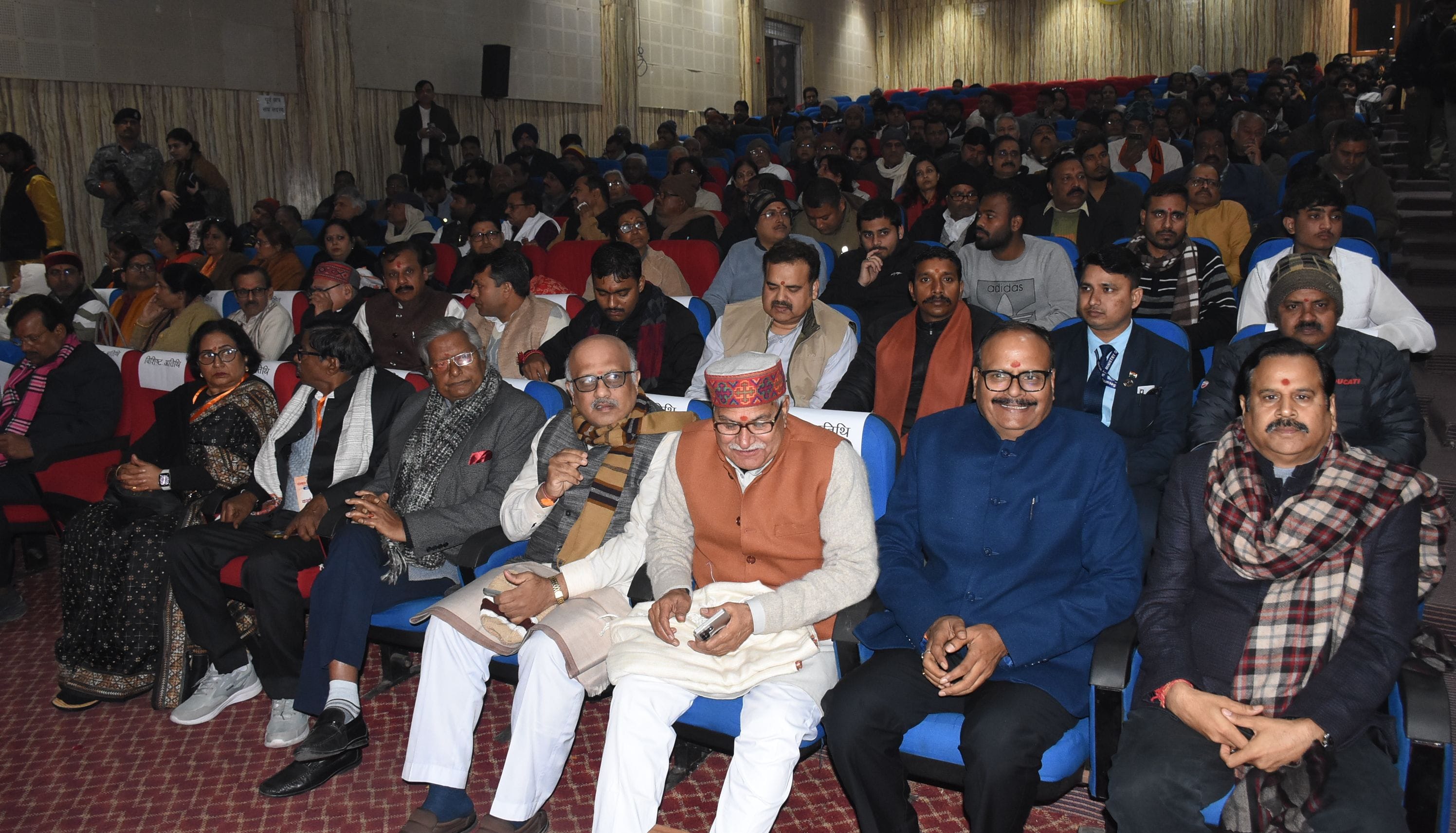 कैसरबाग स्थित भातखंडे संस्कृति विश्वविद्यालय के कलामंडपम प्रेक्षागृह में ‘संघ गंगा के तीन भगीरथ कैसरबाग स्थित भातखंडे संस्कृति विश्वविद्यालय के कलामंडपम प्रेक्षागृह में ‘संघ गंगा के तीन भगीरथ