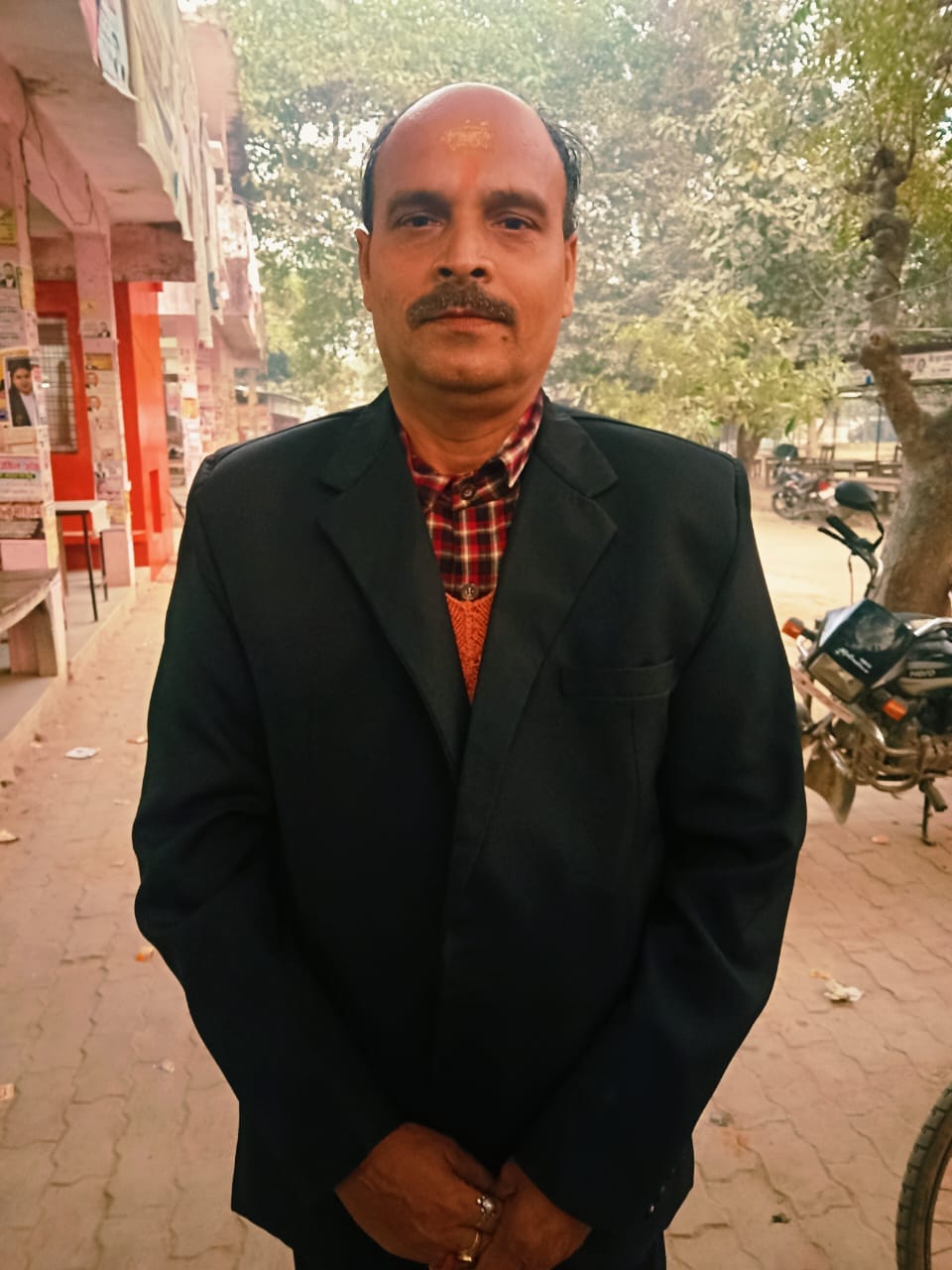 पुष्पेंद्र केसरवानी नगर व्यापार अध्यक्ष