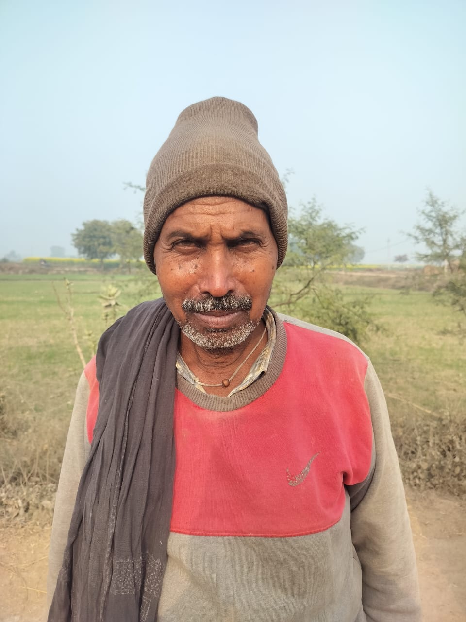 बथुई गांव में नहर ओवरफ्लो से पानी में डूबी गेंहू की फसल, फोटो स्रोत किसान।