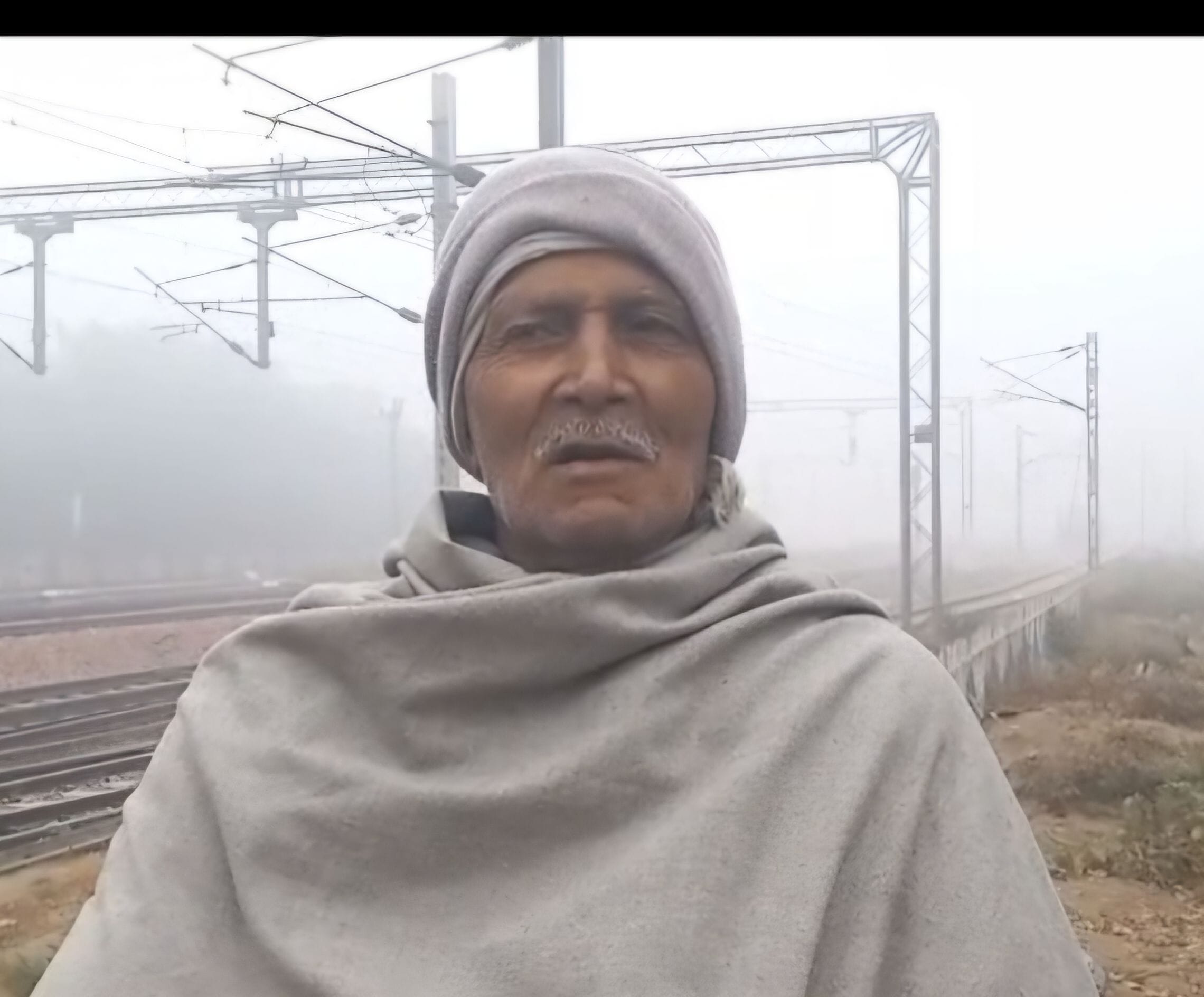 फोटो 27: सोनीपत के एनएच-334बी पर सुबह सात बजे छाया कोहरा। संवाद फोटो 27: सोनीपत के एनएच-334बी पर सुबह सात बजे छाया कोहरा। संवाद