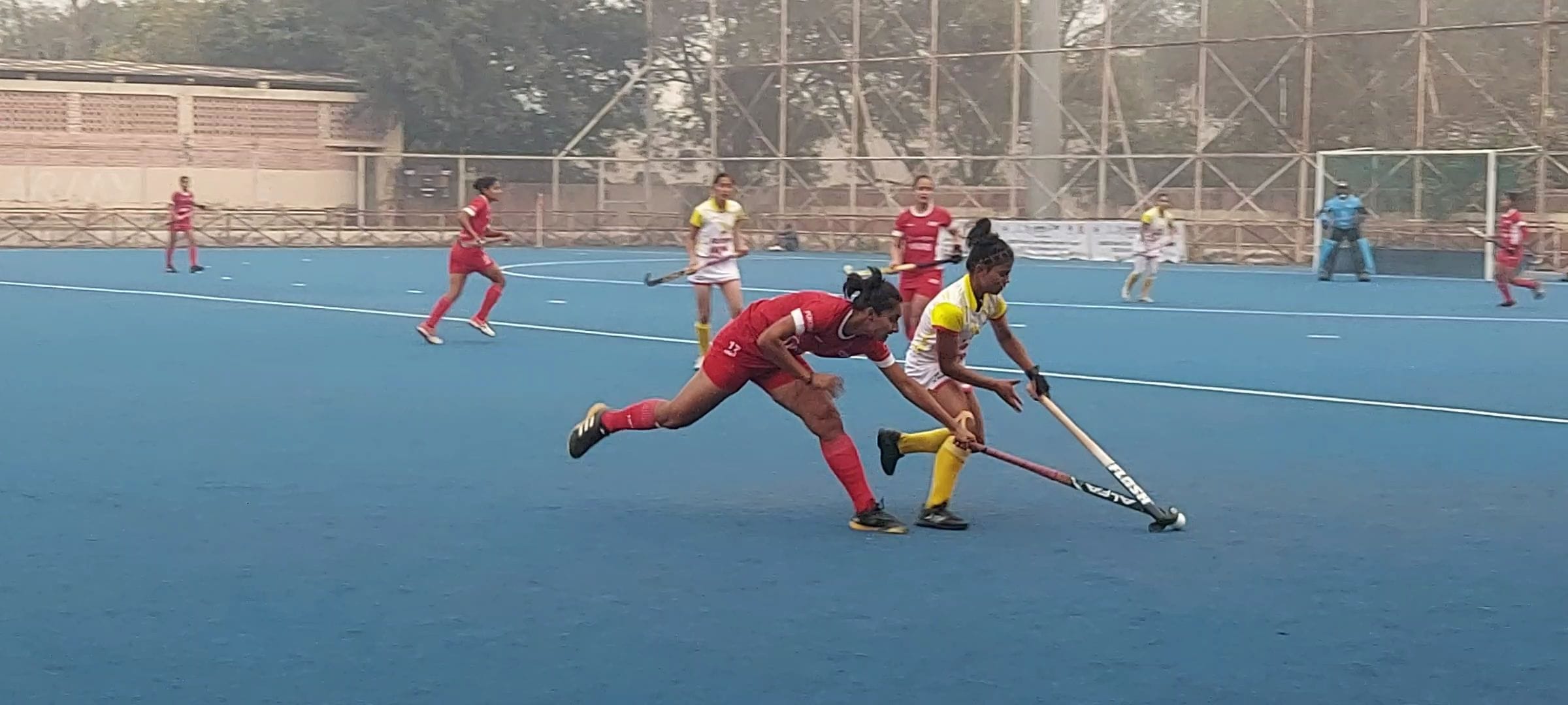 31जेएनडी22: खिलाड़ियों से परिचय लेते हुए l सांसद सुभाष बराला। संवाद। 31जेएनडी22: खिलाड़ियों से परिचय लेते हुए l सांसद सुभाष बराला। संवाद।