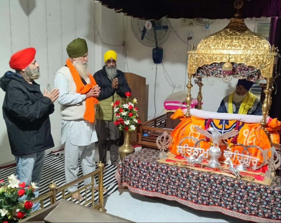 फोटो-01- नव वर्ष पर श्रीराम जानकी मंदिर में सजी मूर्तियां। संवाद