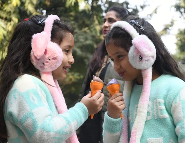 आस्था से सजी नववर्ष की सुबह आस्था से सजी नववर्ष की सुबह
