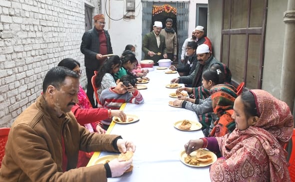 आस्था से सजी नववर्ष की सुबह आस्था से सजी नववर्ष की सुबह