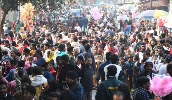 आस्था से सजी नववर्ष की सुबह आस्था से सजी नववर्ष की सुबह