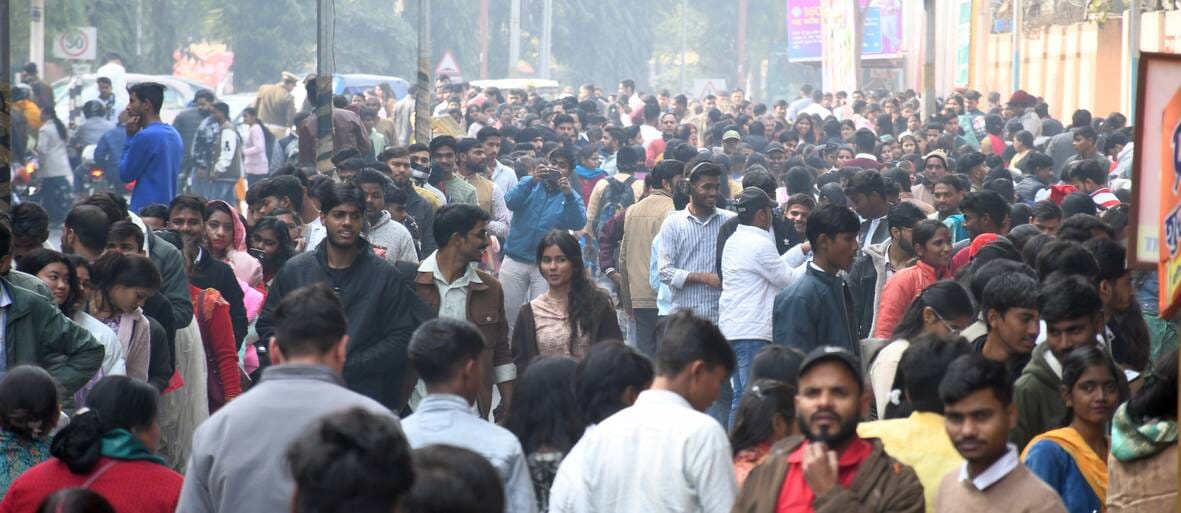 आस्था से सजी नववर्ष की सुबह आस्था से सजी नववर्ष की सुबह