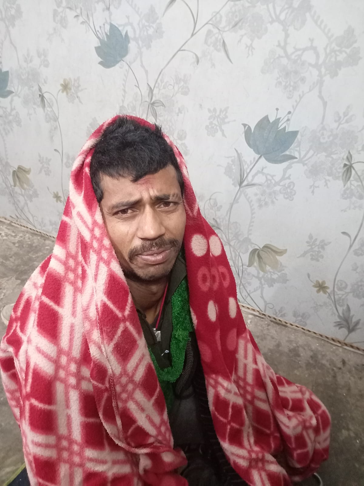 अंबाला कैंट स्टेशन को उड़ाने की धमकी के बाद जांच करती सुरक्षा एजेंसियां। संवाद