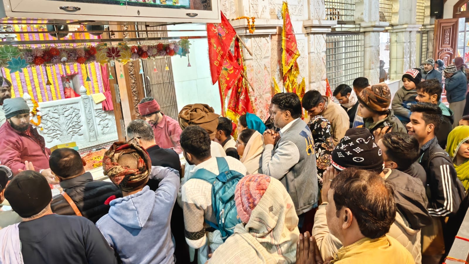 फोटो-11: बहादुरगढ़ के पुराना कोर्ट रोड के पास पड़ा कूड़ा। संवाद फोटो-11: बहादुरगढ़ के पुराना कोर्ट रोड के पास पड़ा कूड़ा। संवाद