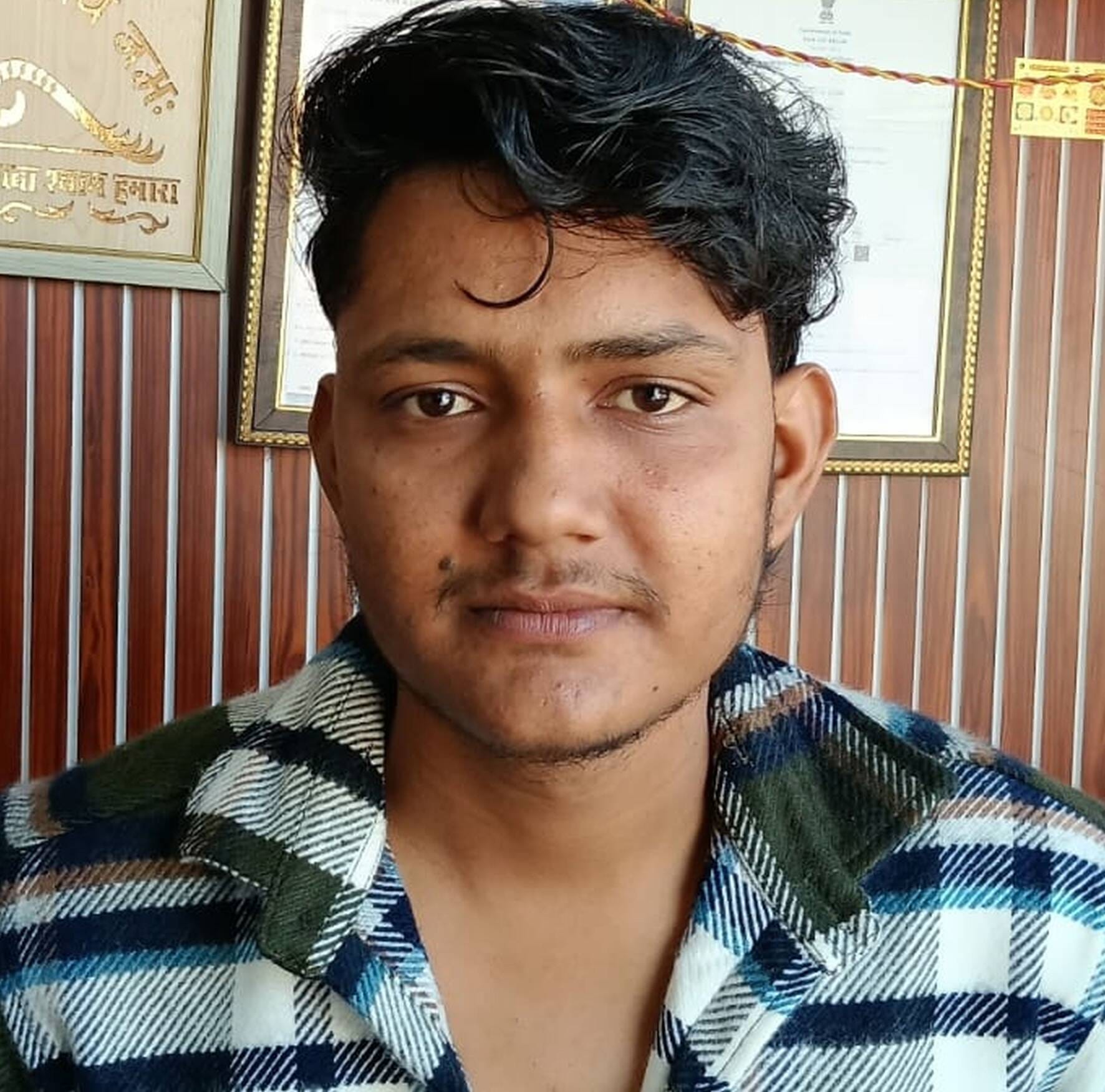 फोटो संख्या:62 नाले के अभाव में माजरा चुंगी रोड पर आ रहा पानी। संवाद