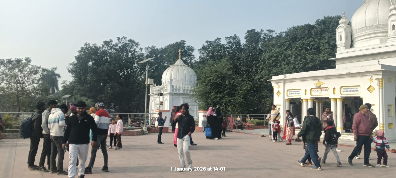 नव वर्ष पर दर्शन के लिए समय माता मंदिर में लगी लाइन-संवाद