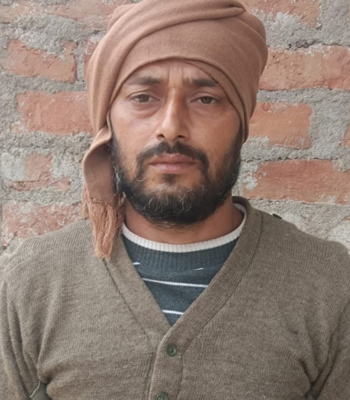 फोटो-12-खंडहर में तब्दील साधन सहकारी समिति। संवाद फोटो-12-खंडहर में तब्दील साधन सहकारी समिति। संवाद