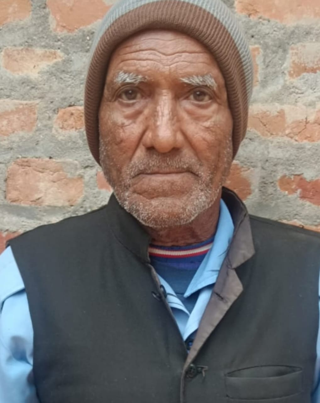 फोटो-12-खंडहर में तब्दील साधन सहकारी समिति। संवाद फोटो-12-खंडहर में तब्दील साधन सहकारी समिति। संवाद