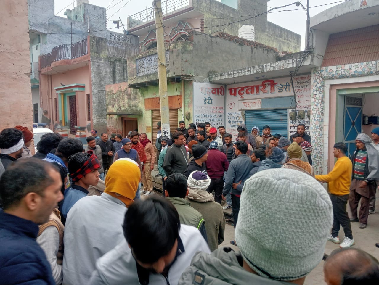 आयुष की फाइल फोटो आयुष की फाइल फोटो