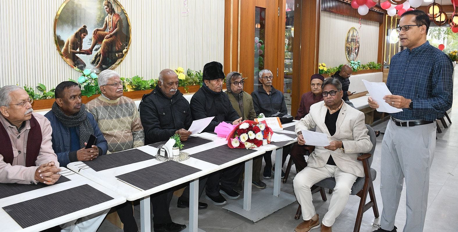 विशालखंड सि्थत होटल में राष्ट्रीय सनातन समिति की ओर से प्रेसवार्ता। विशालखंड सि्थत होटल में राष्ट्रीय सनातन समिति की ओर से प्रेसवार्ता।