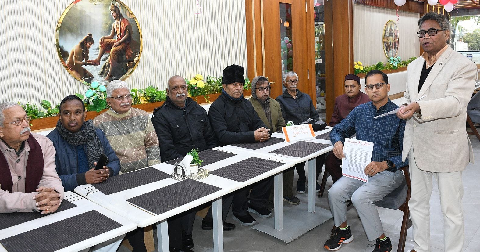 विशालखंड सि्थत होटल में राष्ट्रीय सनातन समिति की ओर से प्रेसवार्ता। विशालखंड सि्थत होटल में राष्ट्रीय सनातन समिति की ओर से प्रेसवार्ता।