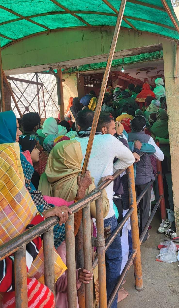 भद्रकाली मंदिर पर माता के दर्शन के लिए पहुंचे श्रद्धालु स्रोत संवाद