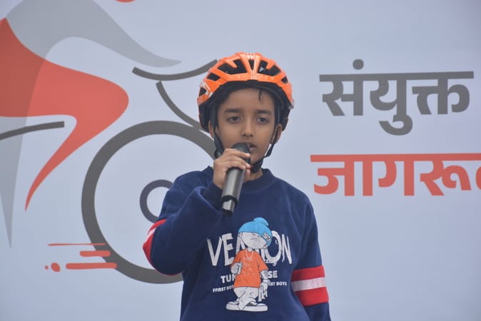 गीता का संदेश देेने के लिए निकाली साइकिल यात्रा