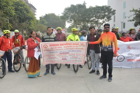 गीता का संदेश देेने के लिए निकाली साइकिल यात्रा