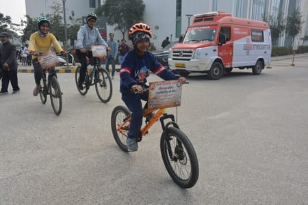 गीता का संदेश देेने के लिए निकाली साइकिल यात्रा